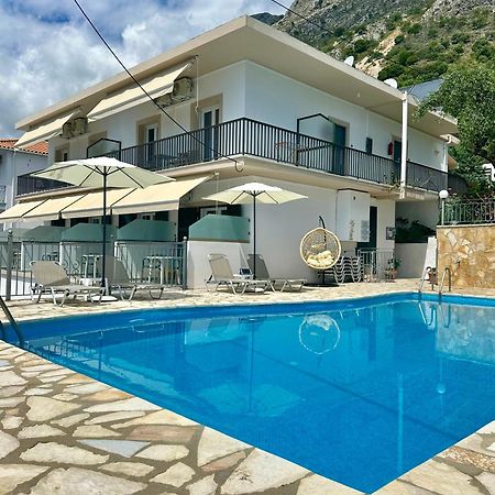 Vladimiros Apartments Barbati Exterior foto