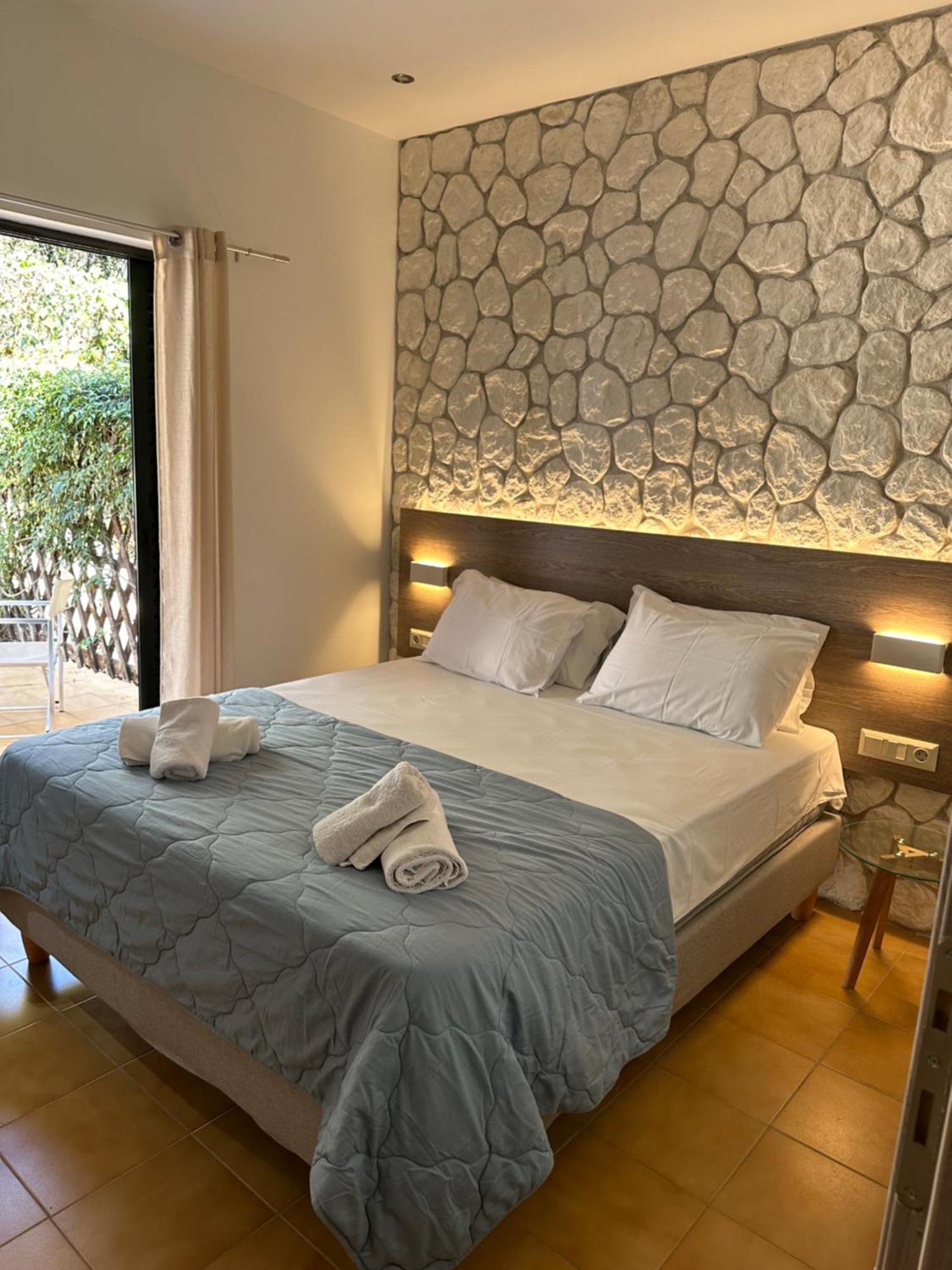 Vladimiros Apartments Barbati Exterior foto